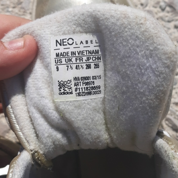 Adidas - Picture 2 of 4